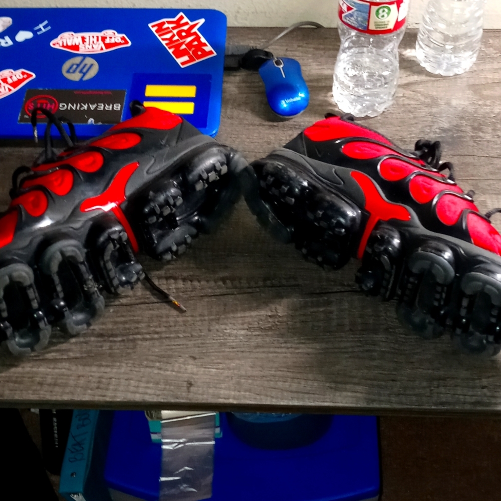 Nike Air Vapormax Plus shoe size 11